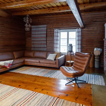 Riverside Villa *